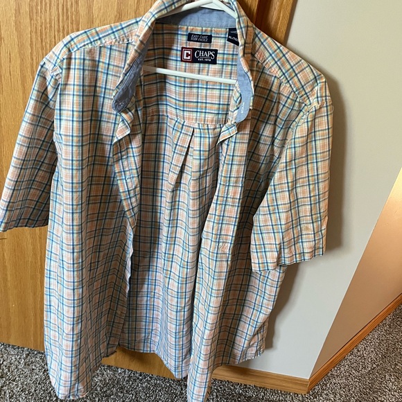 Men’s button up short sleeve shirt, size XL - Picture 2 of 3